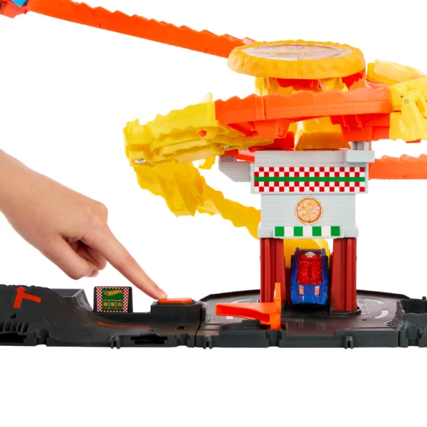 Hot Wheels City Pizza Slam Cobra Attack Playset With 1:64 Scale Toy Car HTN81 - Image 3