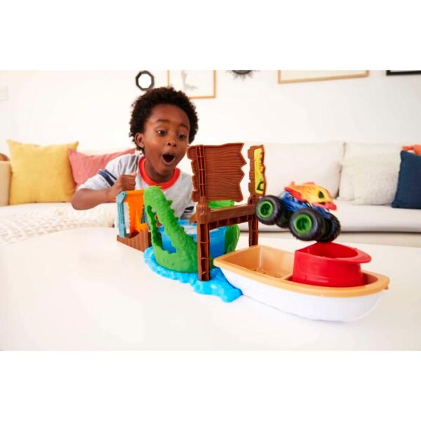 Hot Wheels Monster Trucks Swamp Chomp Playset HGV14 - Image 2