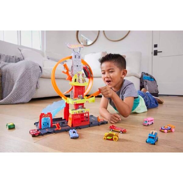 Hot Wheels City Super Loop Fire Station Playset, Track Set With 1 Toy Car HKX41 - Image 2