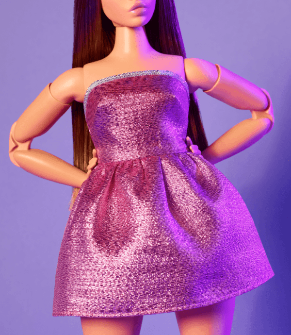 Barbie Looks No. 24 Collectible Doll With Brown Hair And Modern Y2K Fashion HRM16 - Image 4
