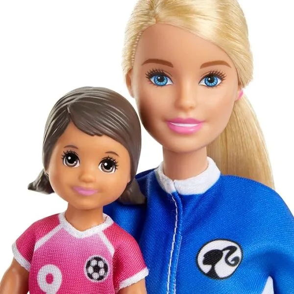 Barbie Soccer Coach Playset with Blonde Soccer Coach Doll, Student Doll and Accessories: Soccer Ball, Clipboard, Goal Net, Cones GLM47 - Image 4