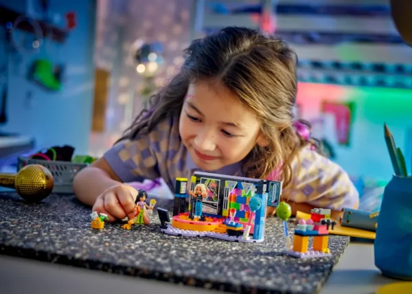 LEGO FRIENDS KARAOKE MUSIC PARTY (42610) - Image 5