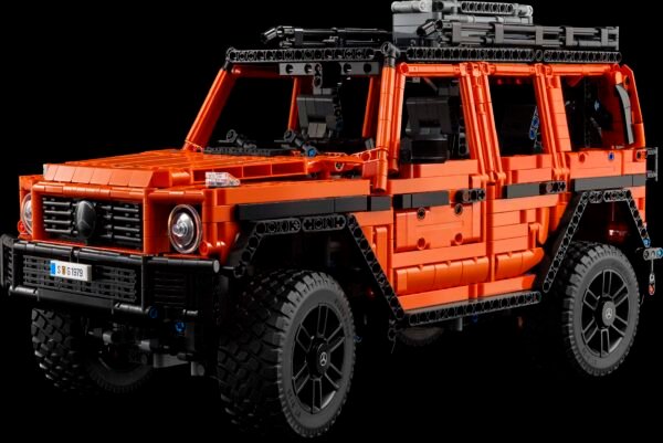 LEGO TECHNIC MERCEDES-BENZ G 500 PROFESSIONAL (42177) - Image 2