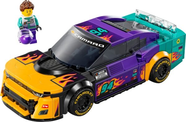 LEGO SPEED CHAMPIONS NASCAR NEXT GEN CHEVROLET CAMARO ZL1 (76935) - Image 2