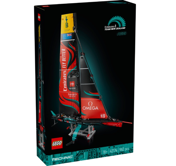 LEGO TECHNIC EMIRATES TEAM NEW ZEALAND AC75 YACHT (42174)