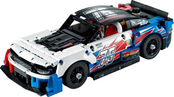 LEGO TECHNIC NASCAR NEXT GEN CHEVROLET CAMARO ZL1 (42153) - Image 3