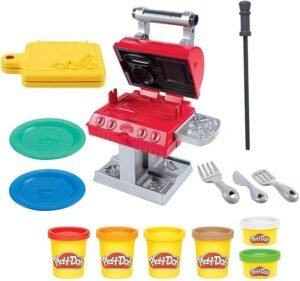 Play-Doh Kitchen Creations Grill 'n Stamp Playset with 6 Non-Toxic Colors F0652