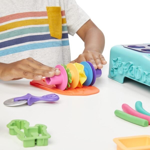 Play-Doh On the Go Imagine and Store Studio with Over 30 Tools and 10 Cans F3638 - Image 6