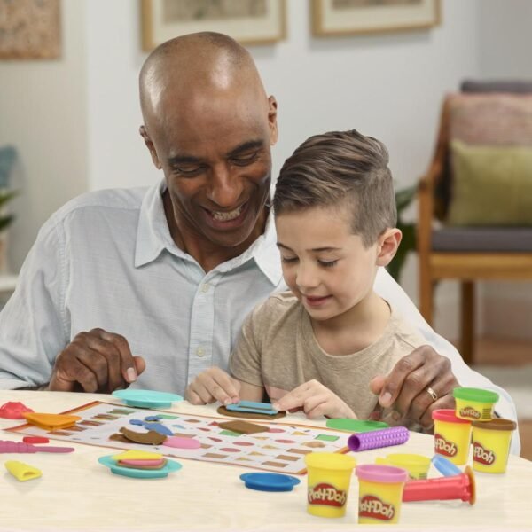 Play-Doh Picnic Shapes Starter Set, 12 Tools and 6 Cans, Preschool Toys F6916 - Image 7