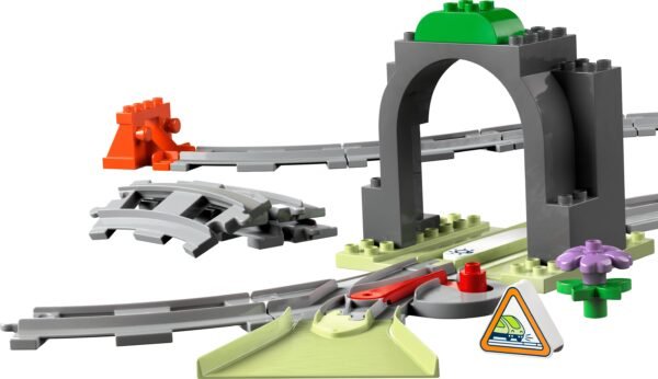 LEGO DUPLO TRAIN TUNNEL AND TRACKS EXPANSION SET (10425) - Image 2