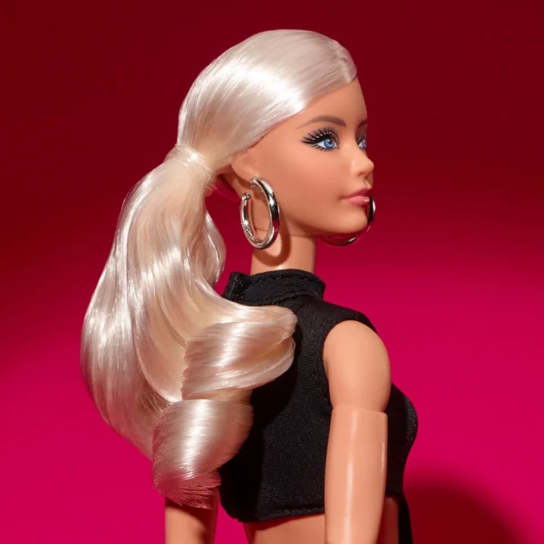 Barbie Basics 2025 Series 1, Doll 2 JBH71 - Image 5