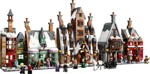 LEGO HARRY POTTER HOGSMEADE VILLAGE COLLECTORS' EDITION (76457) - Image 2