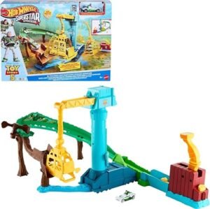 Hot Wheels Superstar Speeders Hi-Tech Buzz Lightyear's Star Command Adventure Track Set JLH42
